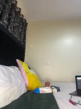 Snapshot of Sexy_barb2 chatting on 11.08.25 Sexy barb2 online show from 11.08.25