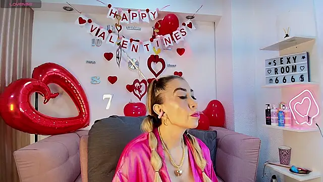 EvelinaGrey online show from 02.15.26