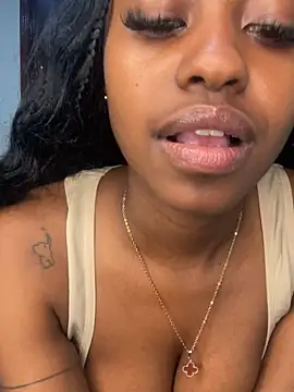 Snapshot of hot_daily chatting on 02.08.26 hot daily online show from 02.08.26