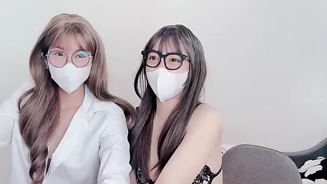 Mono-Stewardesss online show from 12.04.24