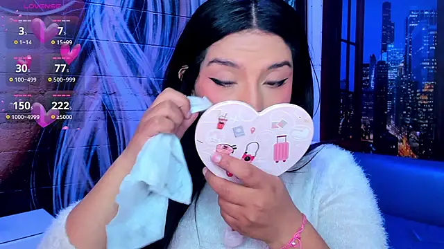 Snapshot of Small_naughty_ chatting on 01.02.25 Small naughty online show from 01.02.25