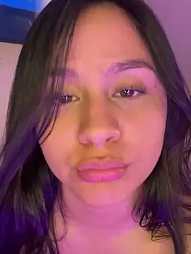 Snapshot of KattyPortman chatting on 12.18.24 KattyPortman online show from 12.18.24