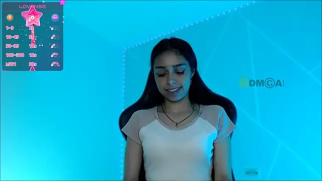 Snapshot of lilylouisee chatting on 03.11.25 lilylouisee online show from 03.11.25