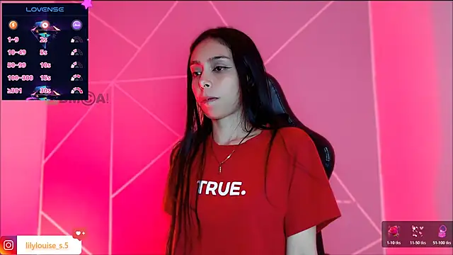 Snapshot of lilylouisee chatting on 11.16.25 lilylouisee online show from 11.16.25