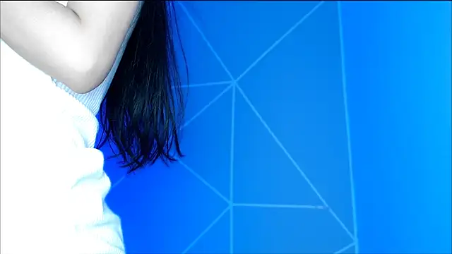 Snapshot of lilylouisee chatting on 05.15.26 lilylouisee online show from 05.15.26