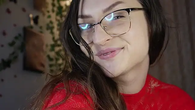 Snapshot of NaughtYHomemadE chatting on 02.24.25 NaughtYHomemadE online show from 02.24.25