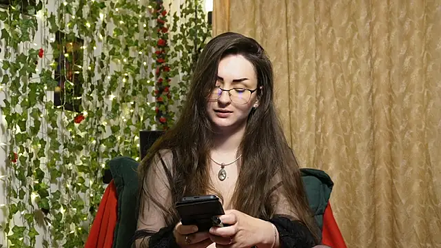 Snapshot of NaughtYHomemadE chatting on 05.01.26 NaughtYHomemadE online show from 05.01.26