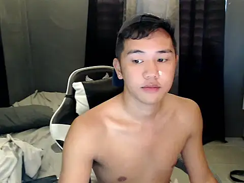 xgregor07 online show from 09.24.25