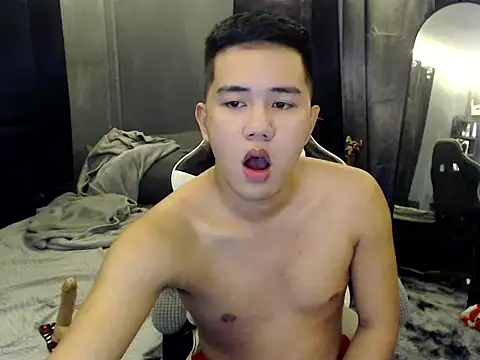 xgregor07 online show from 11.11.25