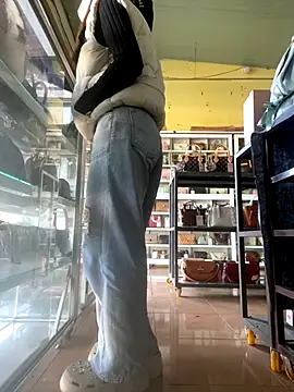 Snapshot of Rosa_998 chatting on 11.26.25 Rosa 998 online show from 11.26.25