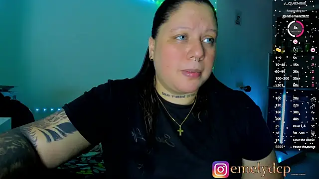 Snapshot of mariana_maze chatting on 06.22.26 mariana maze online show from 06.22.26