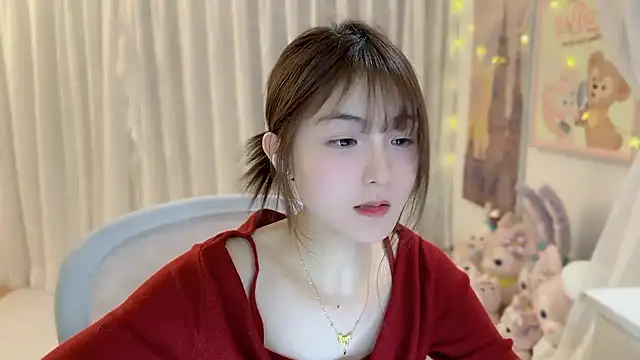 Snapshot of SHUIshui_ chatting on 01.15.25 SHUIshui online show from 01.15.25