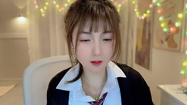 Snapshot of SHUIshui_ chatting on 01.24.25 SHUIshui online show from 01.24.25