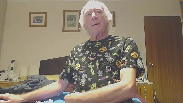 WaverlyKernow online show from 01.04.25