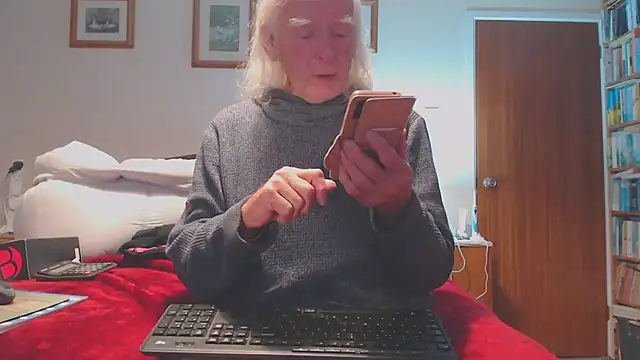 WaverlyKernow online show from 10.29.25