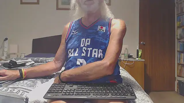 Snapshot of WaverlyKernow chatting on 07.19.26 WaverlyKernow online show from 07.19.26