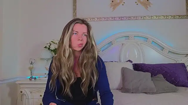 Real Tini online show from 09.10.25