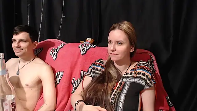 Snapshot of Milana69 chatting on 04.18.26 Milana69 online show from 04.18.26