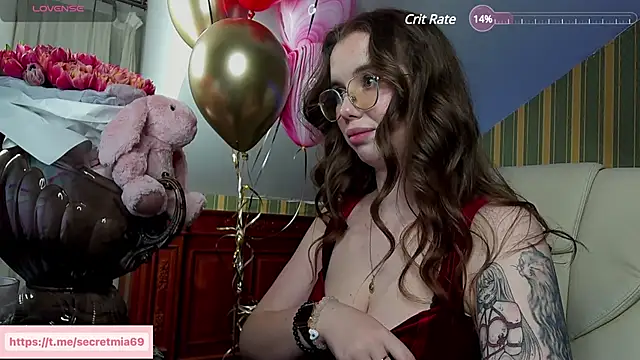 Snapshot of SecretDesireMe chatting on 02.14.25 SecretDesireMe online show from 02.14.25