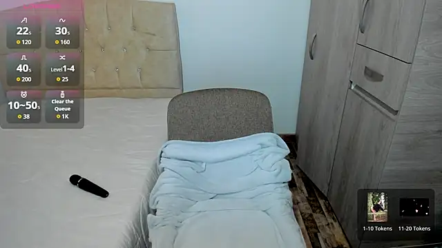 emily1  online show from 10.06.25