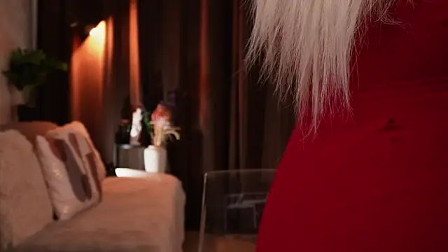 Snapshot of VictoriaMorrone chatting on 11.10.25 VictoriaMorrone online show from 11.10.25