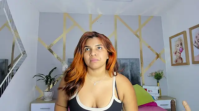 Snapshot of angelina_castroo chatting on 01.23.25 angelina castroo online show from 01.23.25