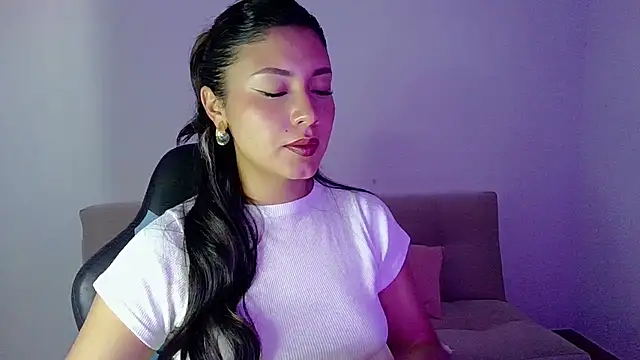 Lia 14  online show from 03.04.26