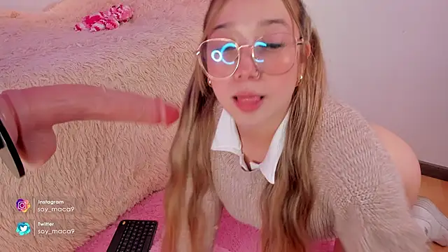 Snapshot of lilith_gray9 chatting on 12.31.24 lilith gray9 online show from 12.31.24