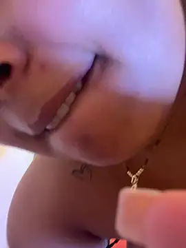 Snapshot of Emily_cooper20 chatting on 02.06.25 Emily cooper20 online show from 02.06.25