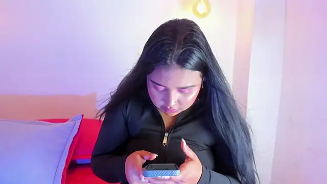 Snapshot of Emily_cooper20 chatting on 02.07.25 Emily cooper20 online show from 02.07.25