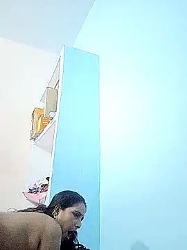 reemacouple007 online show from 10.25.25