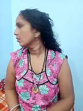 reemacouple007 online show from 10.28.25