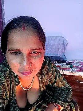 Snapshot of reemacouple007 chatting on 01.18.26 reemacouple007 online show from 01.18.26