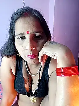 Snapshot of reemacouple007 chatting on 02.04.26 reemacouple007 online show from 02.04.26