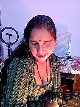 Snapshot of reemacouple007 chatting on 02.11.26 reemacouple007 online show from 02.11.26