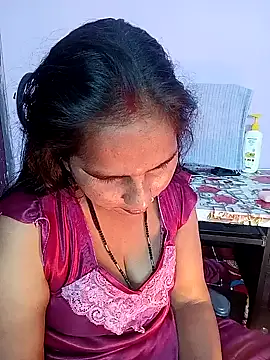 Snapshot of reemacouple007 chatting on 02.14.26 reemacouple007 online show from 02.14.26