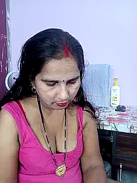 Snapshot of reemacouple007 chatting on 03.10.26 reemacouple007 online show from 03.10.26