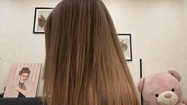 Snapshot of dolly_ll chatting on 05.14.26 dolly ll online show from 05.14.26