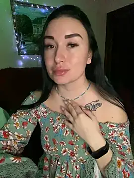 Roxana Bell online show from 12.21.24