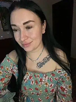 Roxana Bell online show from 01.08.25