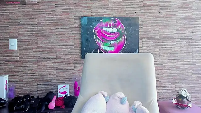 alice cullenbbw online show from 01.06.25