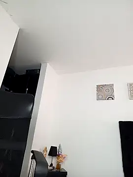 tata laima   online show from 01.03.25