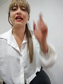 tata laima   online show from 11.13.25