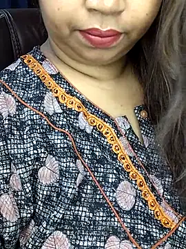 Ravina patil1 online show from 09.22.25