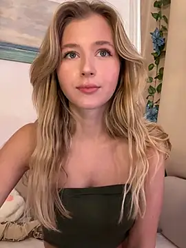 LunaRase online show from 02.18.25