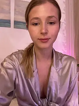 LunaRase online show from 02.22.25