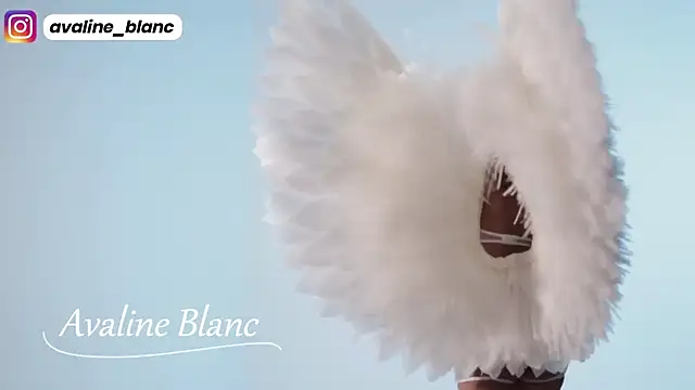 Avaline Blancx online show from 02.24.25