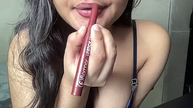 Snapshot of Indian_Diya08 chatting on 12.14.25 Indian Diya08 online show from 12.14.25