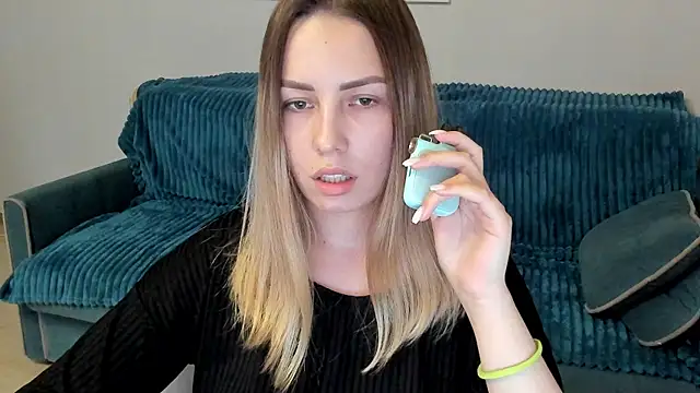 Mia shy1 online show from 02.02.25