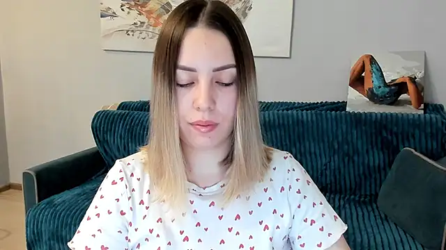 Mia shy1 online show from 03.18.25